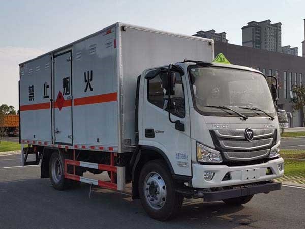 CSC5128XRQB6型易燃?xì)怏w廂式運輸車