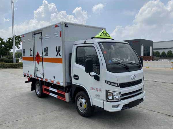 CSC5043XRQSH6型易燃?xì)怏w廂式運輸車
